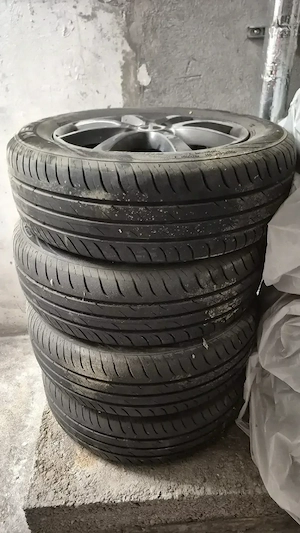 Reifen mit Felgen zu verkaufen Bild 4