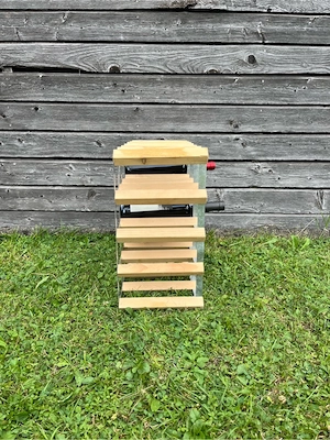 Weinregal aus Holz Bild 3