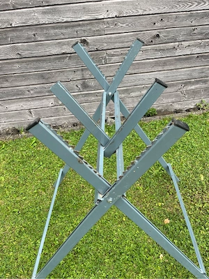 Sägebock aus Metall Bild 2