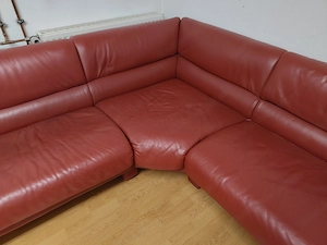 Rote Leder-Couch Bild 3