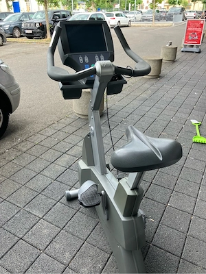 Ergometer Profi, Studio, Rad von. life Fitness Bild 2