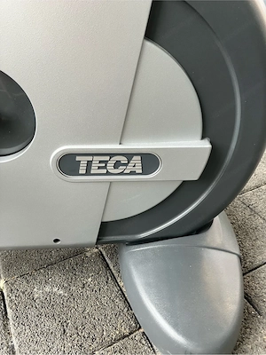 Profi Studio, Ergometer TECA  einmal Life Fitness Bild 2