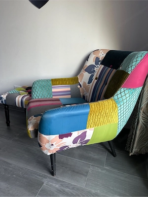 Bunter Patchwork-Sessel mit Hocker Bild 3
