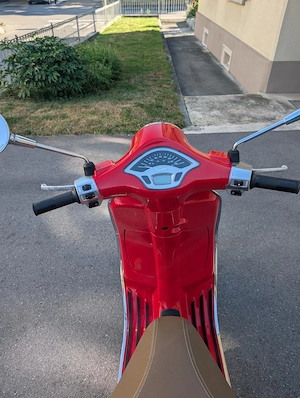 Vespa Primavera 50 4T Bild 4
