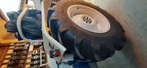 Traktor Ford 3000 Bild 10