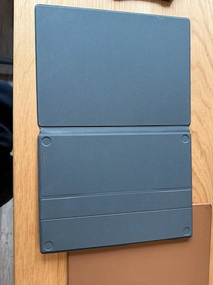 Remarkable Paper Pro Neu ungeöffnet + Keyboard & Leather Folio Bild 2