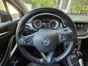 Opel Astra Bild 8