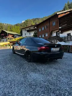 BMW 330xi Coupé E92   N52 3.0   272 PS   xDrive Bild 9
