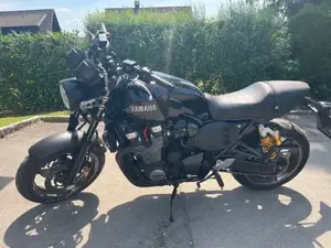 yamaha XJR 1300 Bild 2