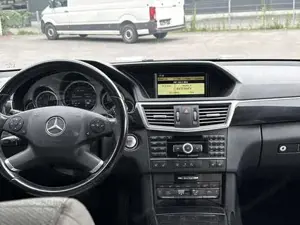 Mercedes-Benz E 350 Bild 8