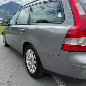 Volvo V50 2.0D Bild 2