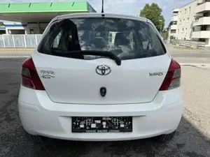Toyota Yaris Bild 13