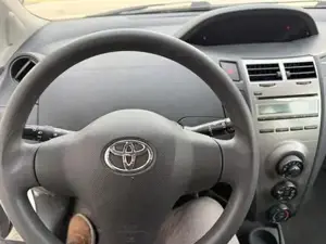 Toyota Yaris Bild 5