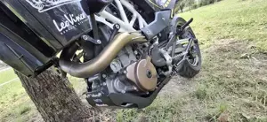 Motorrad Supermoto 701 Bild 5