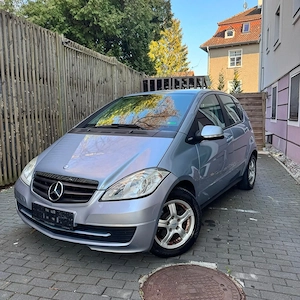 Mercedes A160 | Benziner | Baujahr 2011 | Neues Pickerl | Serviceheft Bild 3