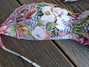 Bunter jugendlicher Bikini Bild 5
