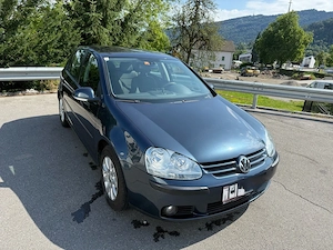 VW Golf 5   Top Zustand   Frisch vorgeführt   Automatik Bild 2