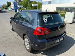 VW Golf 5   Top Zustand   Frisch vorgeführt   Automatik Bild 4