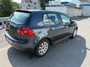 VW Golf 5   Top Zustand   Frisch vorgeführt   Automatik Bild 3