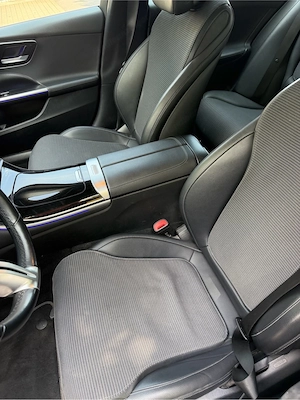 Mercedes C200 W206 Kombi Automatik Bild 7