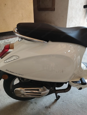 Vespa Primavera E5+ , Farbe weiß, Erstbesitz Bild 3