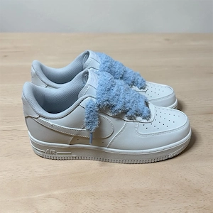 Nike Air Force 1 + Fluffy laces | Größe 42 Bild 4