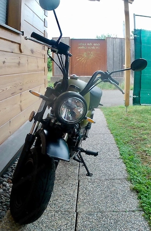 Skybongo 125, Chinesische Honda Monkey Bild 2