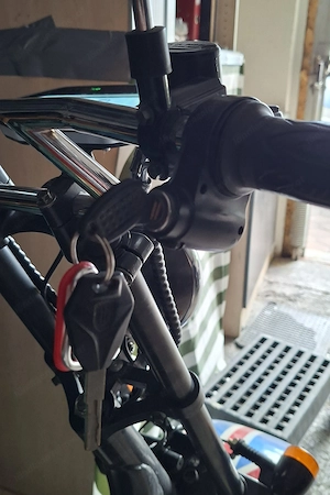 ElektroScooter mit Sitz und Beleuchtung Bild 7