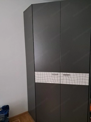 Kinderzimmereckschrank