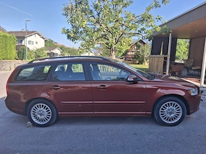 Volvo V50, dunkelrot Bild 4