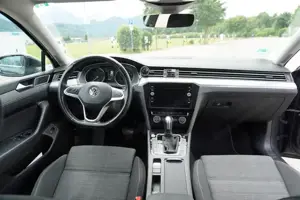 VW Passat Variant Elegance 2.0 TDI DSG 190 PS | Standheizung | ACC | AHK | Massagesitz Bild 4