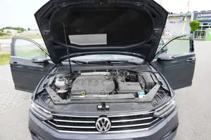 VW Passat Variant Elegance 2.0 TDI DSG 190 PS | Standheizung | ACC | AHK | Massagesitz Bild 5