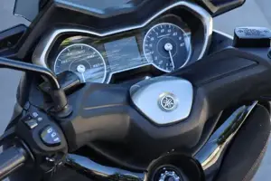 Yamaha XMAX 125 TECH Edition *Dark Petrol *ABS *TCS *Neuzustand!! Bild 5
