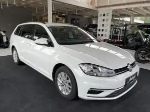 VW Golf Bild 3