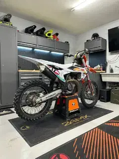 KTM 450 SXF Motocross Bild 4