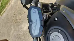 Yamaha MT-07, 2014, NUR 10.700 km, TOP ZUSTAND Bild 6