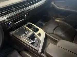 Audi Q7 Bild 17