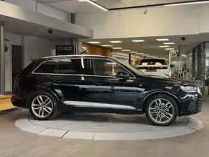 Audi Q7 Bild 8