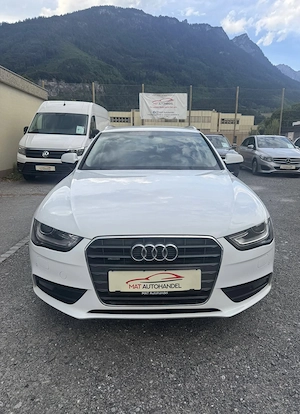 Audi A4 Avant 2,0 TDI quattro Style Bild 2