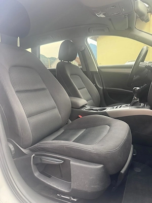 Audi A4 Avant 2,0 TDI quattro Style Bild 7