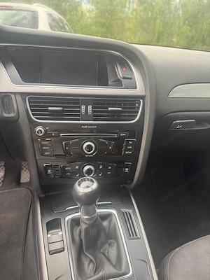Audi A4 Avant 2,0 TDI quattro Style Bild 10