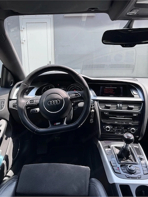 Audi A5 2.0 tdi 2x - s line Bild 5