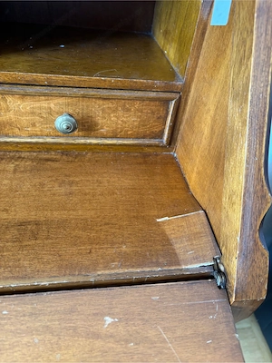Sekretär aus Holz mit Schreibklappe und Schubladen Bild 5