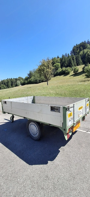 Traktor Anhänger  Bild 2