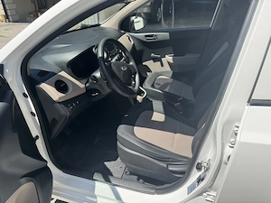 Hyundai i10 1.0 67 PS | 87.000 km | Klima | Scheckheft vollständig | TÜV  fach bereift Bild 9