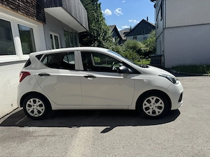 Hyundai i10 1.0 67 PS | 87.000 km | Klima | Scheckheft vollständig | TÜV  fach bereift Bild 4