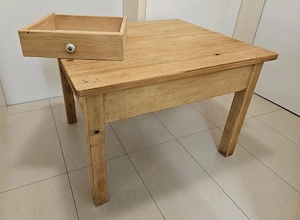 Vollholztisch mit 2 Schubladen Bild 2