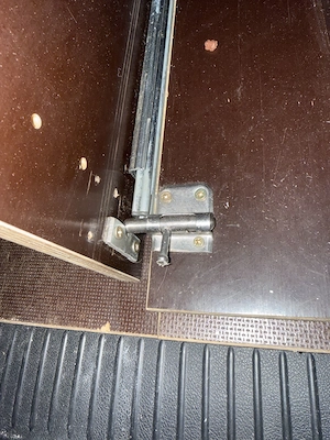 Bus-Ausbau: Modulares Stecksystem für Ladefläche (VW T6) Bild 4