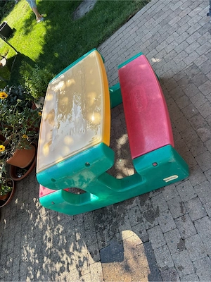 Sitzgarnitur Kinder draußen Bild 2