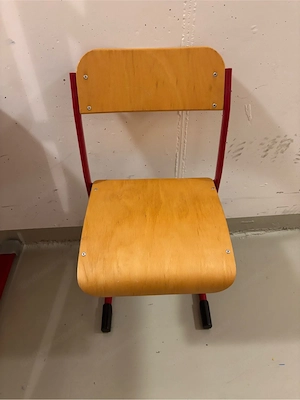Alte Schulbank abzugeben Bild 4